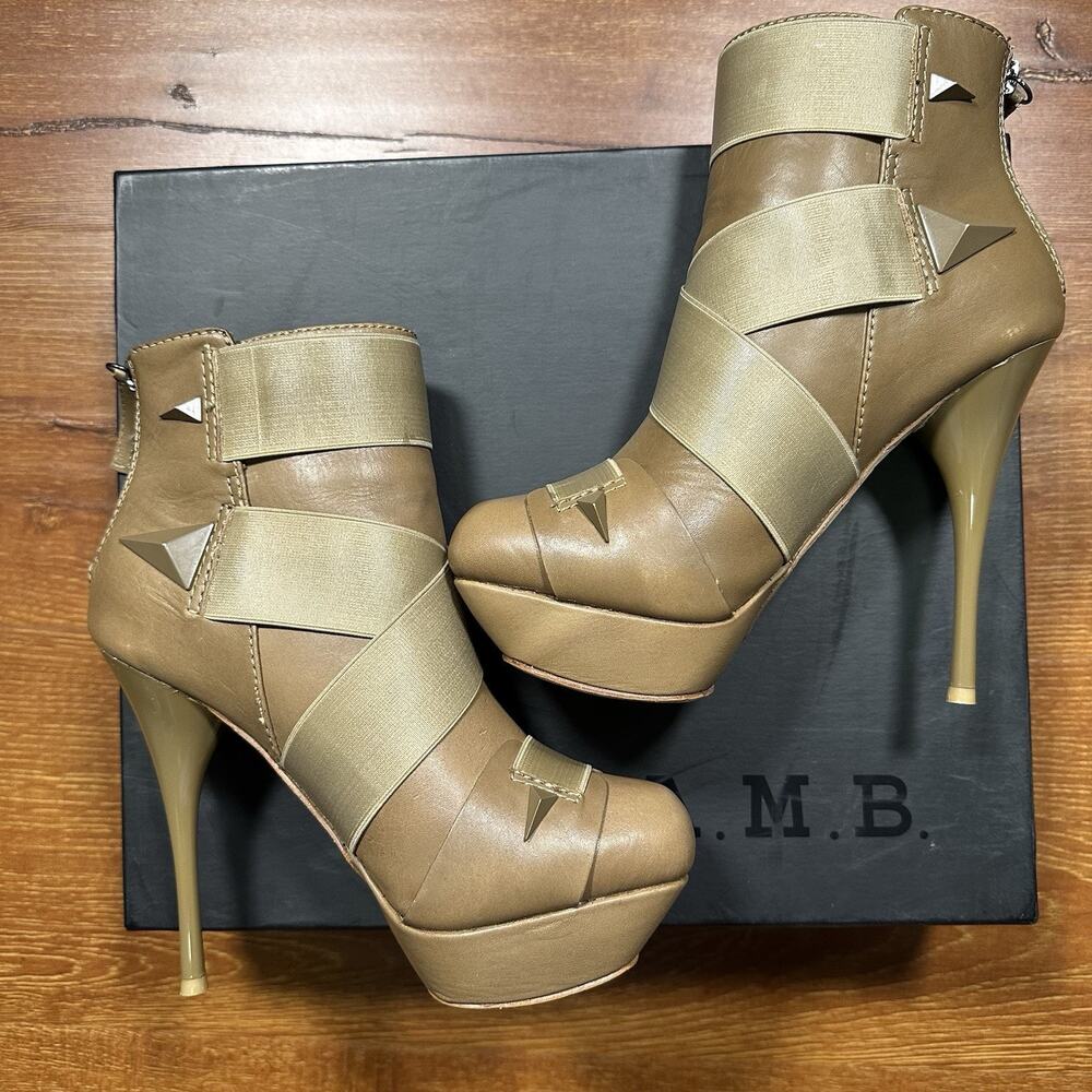 LAMB BASK Stiletto High Heel 6.5 Beige Strap Zipper Leather Bondage Avante Garde